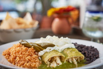 primer-plano-de-los-alimentos-en-el-plato.jpg